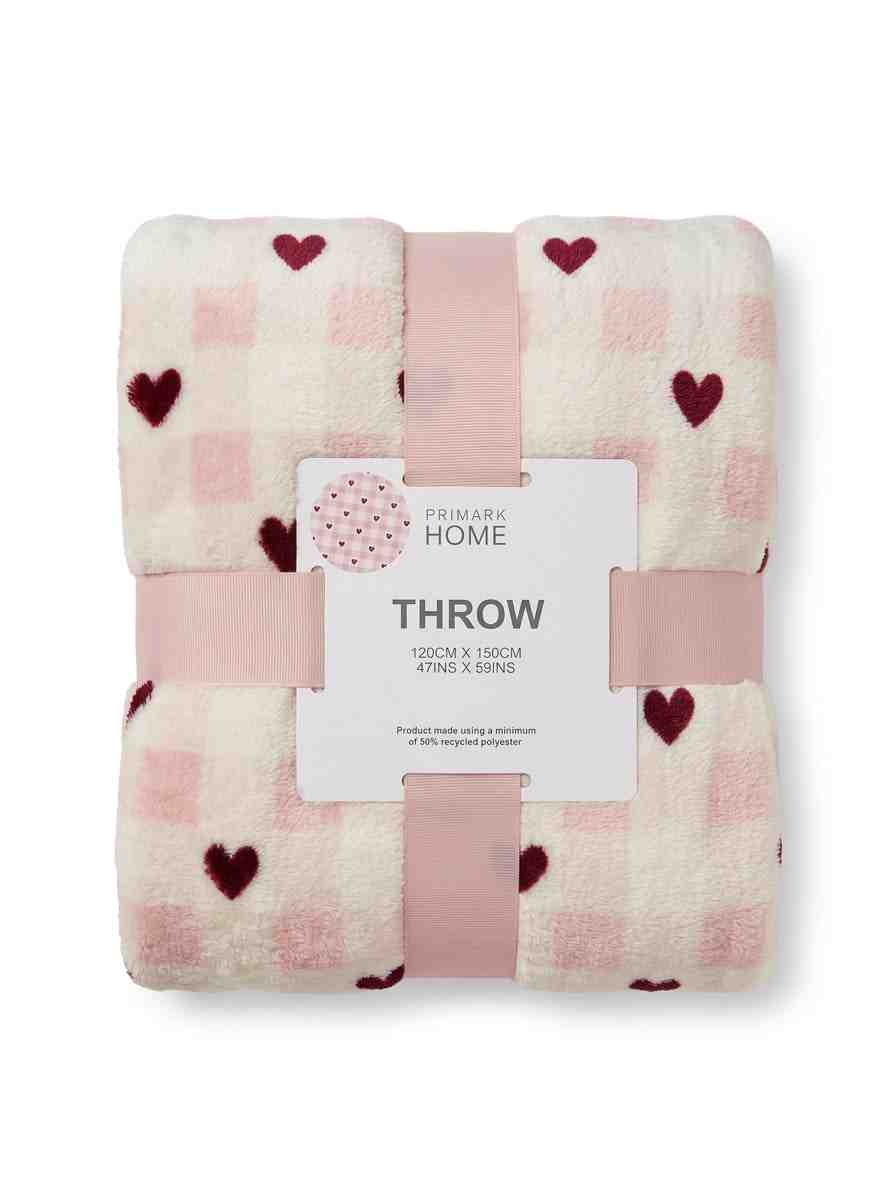 Cozy Pink Heart Throw - Embrace Comfort and Style - N-TASH