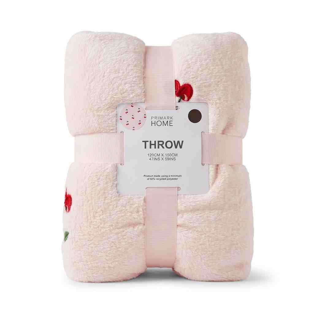 Cozy Up with Our Pink Cherry Plush Throw – Soft, Stylish Comfort for Your Home - N-TASH